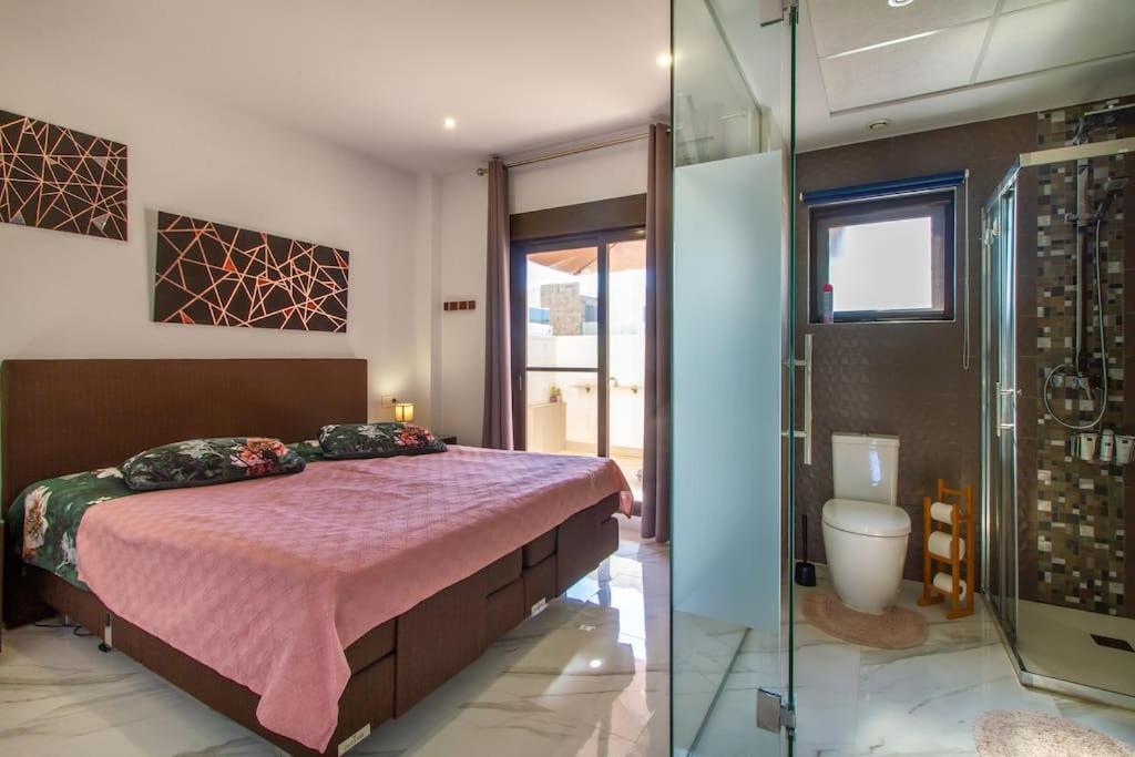 Villa Nina With Pool 罗雅勒斯 外观 照片