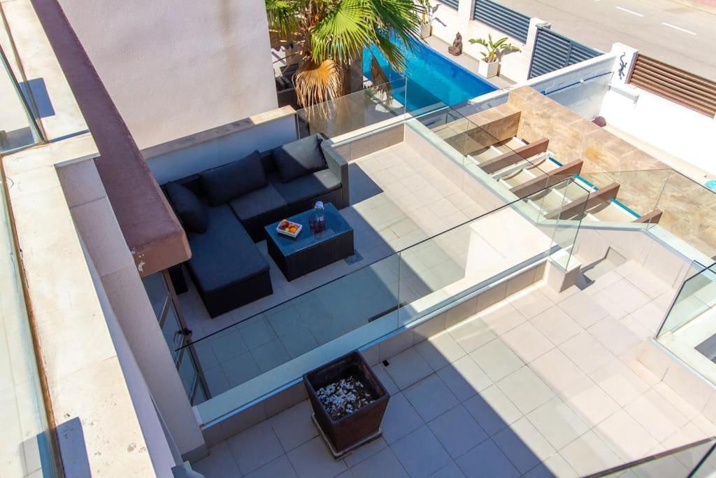 Villa Nina With Pool 罗雅勒斯 外观 照片